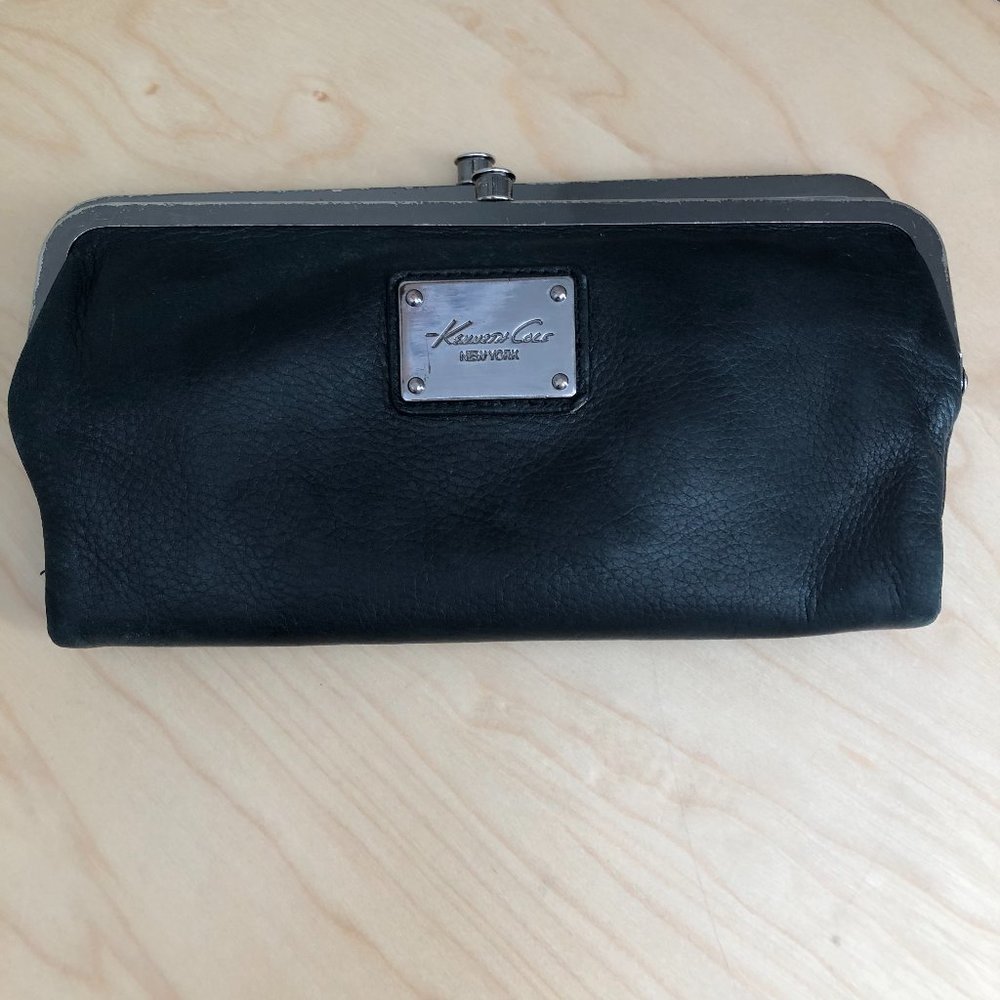 Kenneth Cole NY Leather Clutch - Black Grunge Vintage Y2K